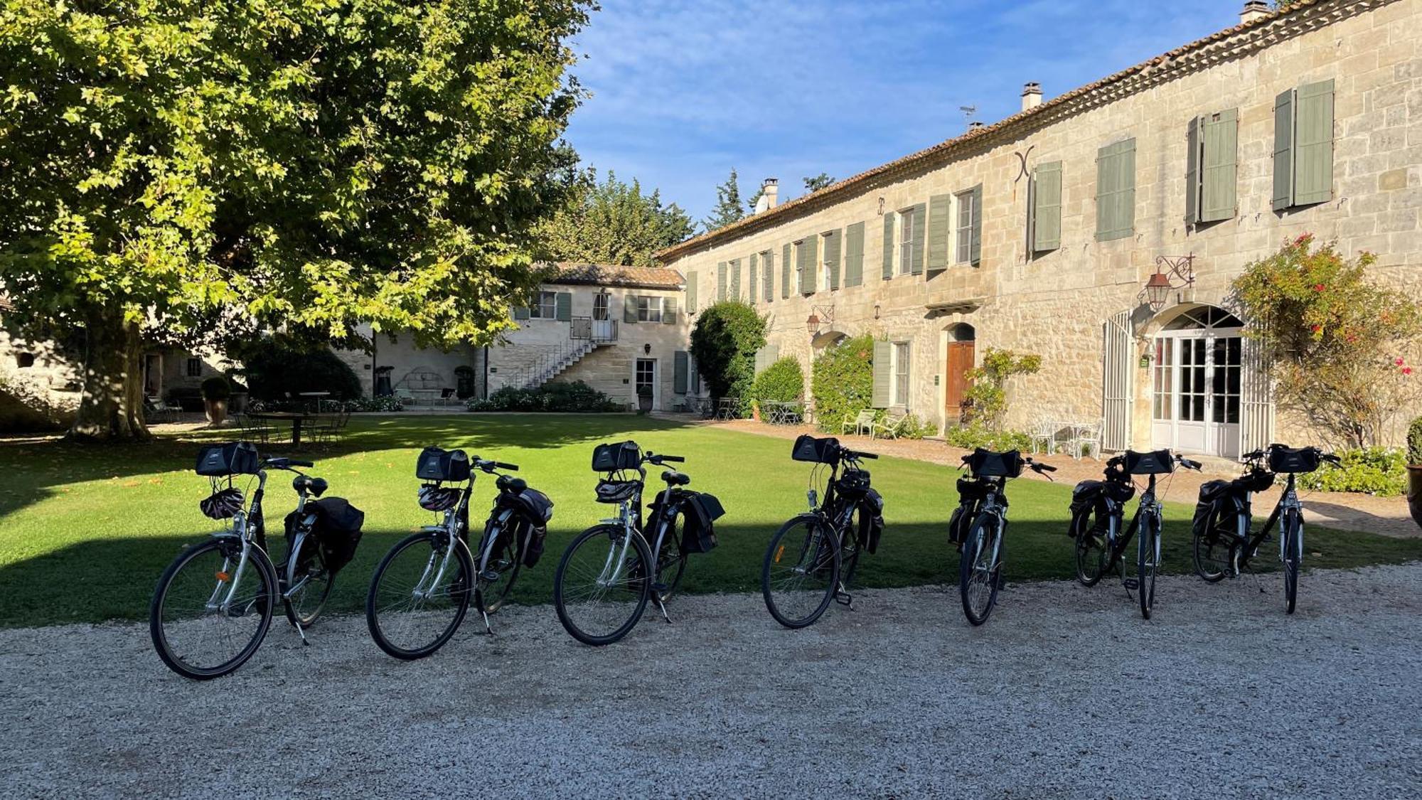 Hotel Et Appartements Domaine Des Clos - Teritoria Beaucaire  Exterior photo